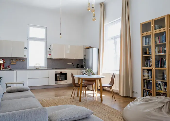 Moon - Spacious Apartament *
